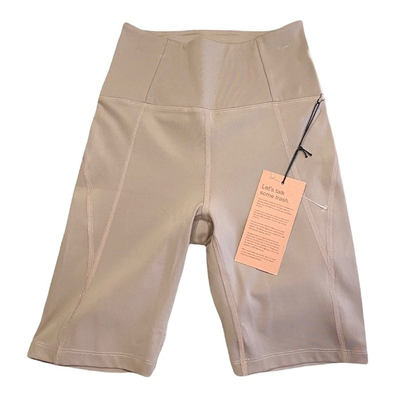 ❤️SOLD❤️Girlfriend Collective Biker Shorts - Picture 8 of 9